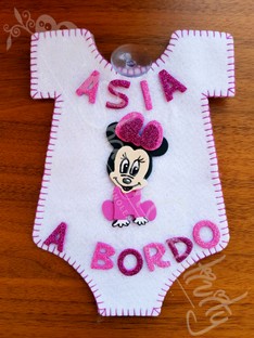 Minnie (3).jpg